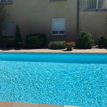 Apartment Au Coeur Du Gevaudan De Plain Pied