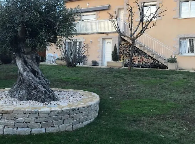 Διαμέρισμα Au Coeur Du Gevaudan De Plain Pied